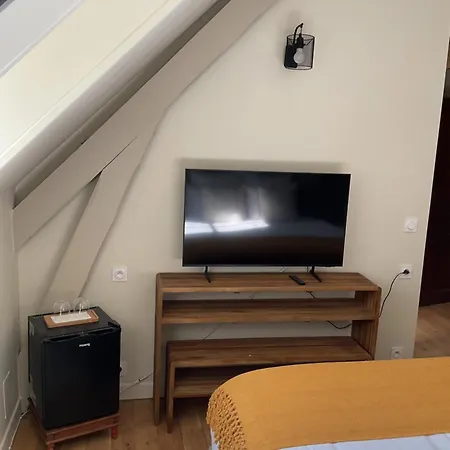 Manoir De La Croix-sonnet 4*