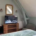 Manoir De La Croix-sonnet