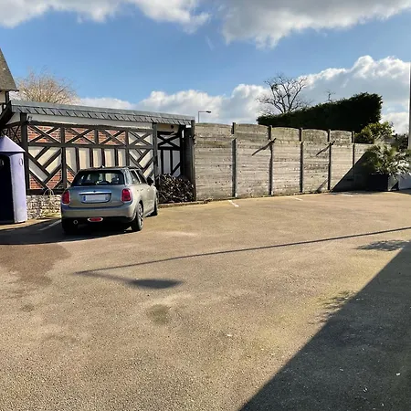 לינה וארוחת בוקר Manoir De La Croix-sonnet 4*