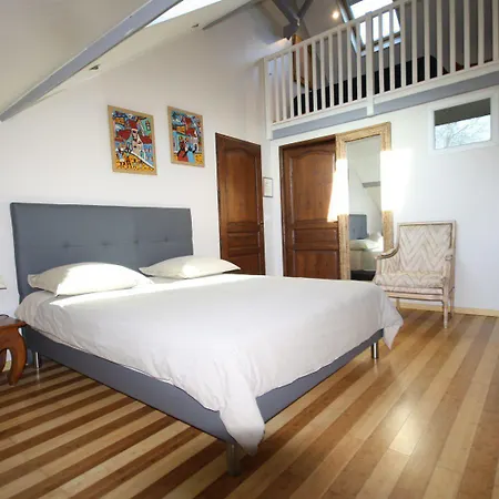 Alojamento de Acomodação e Pequeno-almoço Manoir De La Croix-sonnet 4*