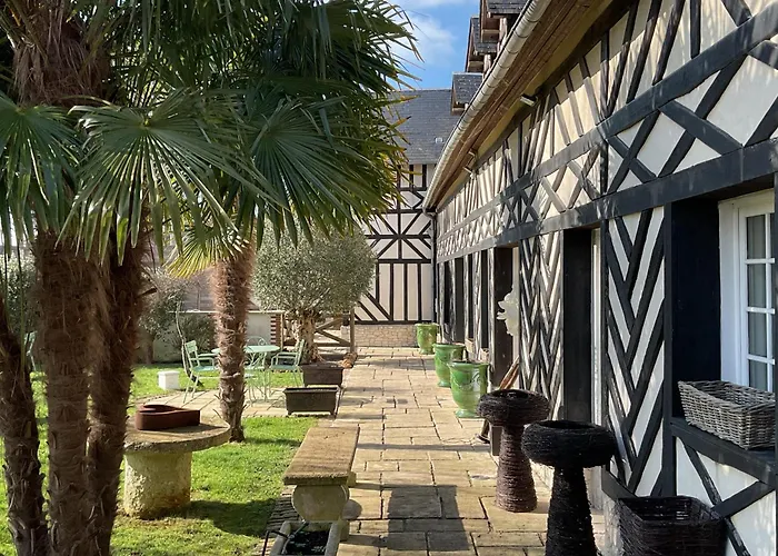 Manoir De La Croix-sonnet Bed and Breakfast