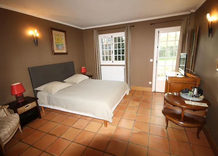 Manoir De La Croix-sonnet 4*